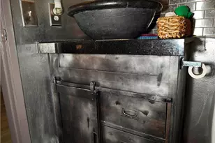 18954 Sherman Way, Reseda, CA 91335 - Photo 13