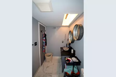 18954 Sherman Way #3, Reseda, CA 91335 - Photo 31