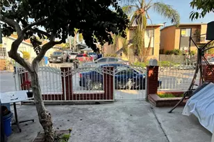 10931 Anzac, Los Angeles, CA 90059 - Photo 5