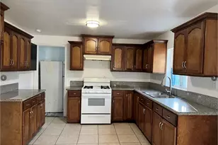 10931 Anzac, Los Angeles, CA 90059 - Photo 7