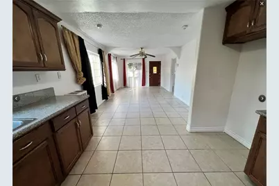 10931 Anzac, Los Angeles, CA 90059 - Photo 11