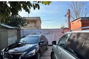 10931 Anzac, Los Angeles, CA 90059 - Photo 33