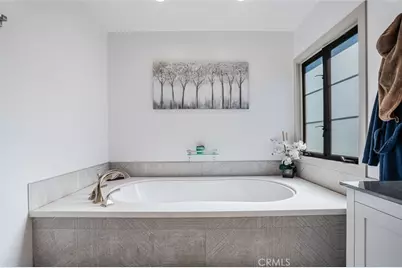 1544 Ard Eevin Avenue, Glendale, CA 91202 - Photo 27