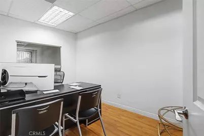 6045 Vineland, North Hollywood, CA 91606 - Photo 7