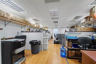 6045 Vineland, North Hollywood, CA 91606 - Photo 13