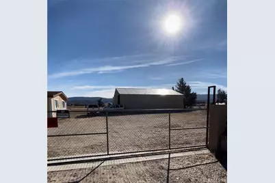 25220 W Avenue B8, Lancaster, CA 93536 - Photo 3