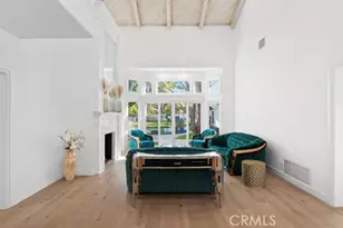 9514 Oakridge Pl, Chatsworth, CA 91311 - Photo 7