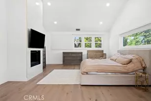 9514 Oakridge Pl, Chatsworth, CA 91311 - Photo 19