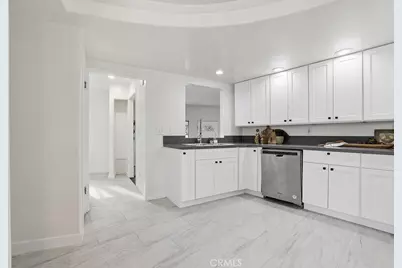 10714 Valley Spring Lane, North Hollywood, CA 91602 - Photo 7