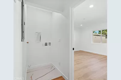 6842 Cedros Avenue, Van Nuys, CA 91405 - Photo 21