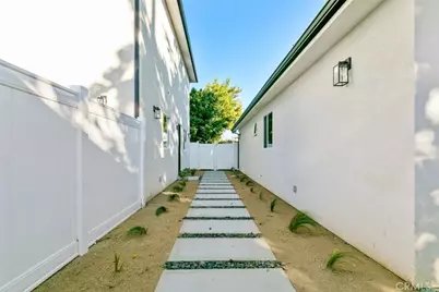 6842 Cedros Avenue, Van Nuys, CA 91405 - Photo 51