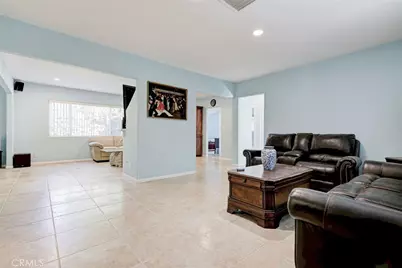 6648 Gaviota Avenue, Lake Balboa, CA 91406 - Photo 5