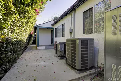 6648 Gaviota Avenue, Lake Balboa, CA 91406 - Photo 43