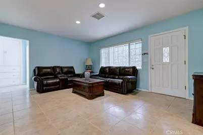 6648 Gaviota Avenue, Lake Balboa, CA 91406 - Photo 5