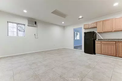 6648 Gaviota Avenue, Lake Balboa, CA 91406 - Photo 21