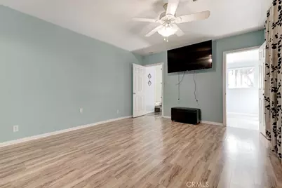 6648 Gaviota Avenue, Lake Balboa, CA 91406 - Photo 17