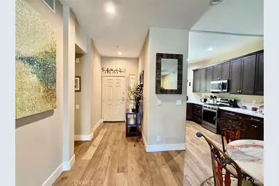 10604 Valley Spring Lane #105, Toluca Lake, CA 91602 - Photo 5