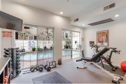10604 Valley Spring Lane #105, Toluca Lake, CA 91602 - Photo 19