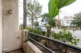 10604 Valley Spring Ln, Toluca Lake, CA 91602 - Photo 11