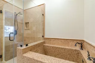 10604 Valley Spring Ln, Toluca Lake, CA 91602 - Photo 13