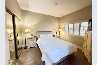 10604 Valley Spring Lane #105, Toluca Lake, CA 91602 - Photo 15