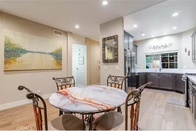 10604 Valley Spring Lane #105, Toluca Lake, CA 91602 - Photo 5