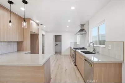 12952 Elkwood, North Hollywood, CA 91605 - Photo 1