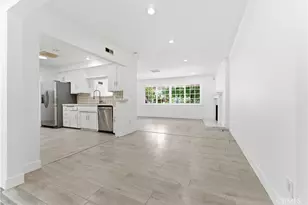 8443 Remmet, Canoga Park, CA 91304 - Photo 11