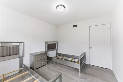 8443 Remmet, Canoga Park, CA 91304 - Photo 25