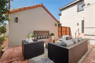 5558 Edgewood Pl, Los Angeles, CA 90019 - Photo 23