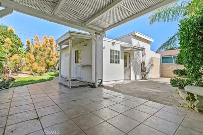 11753 Blythe, North Hollywood, CA 91605 - Photo 9