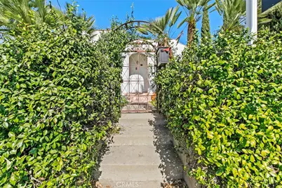 11753 Blythe, North Hollywood, CA 91605 - Photo 13