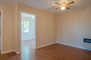 1805 W 35th St, Los Angeles, CA 90018 - Photo 23