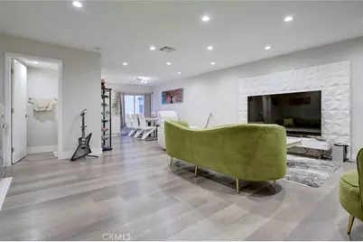 1881 Alpha Rd #17, Glendale, CA 91208 - Photo 3