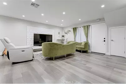 1881 Alpha Rd #17, Glendale, CA 91208 - Photo 1