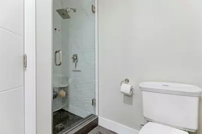 1881 Alpha Rd #17, Glendale, CA 91208 - Photo 25