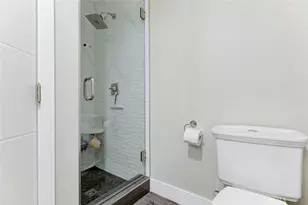 1881 Alpha Rd, Glendale, CA 91208 - Photo 25