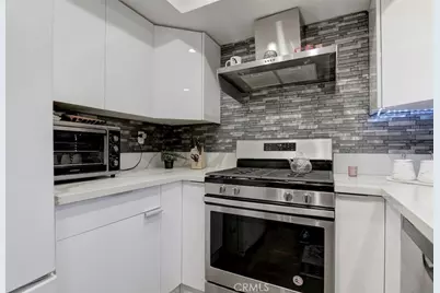 1881 Alpha Rd #17, Glendale, CA 91208 - Photo 9