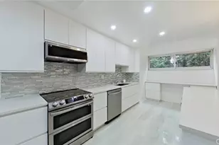 10450 Wilshire Blvd, Los Angeles, CA 90024 - Photo 1