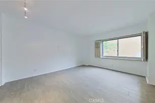 10450 Wilshire Blvd, Los Angeles, CA 90024 - Photo 17