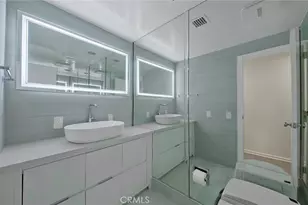 10450 Wilshire Blvd, Los Angeles, CA 90024 - Photo 13