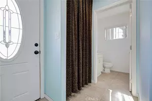 6648 Gaviota Ave, Lake Balboa, CA 91406 - Photo 25