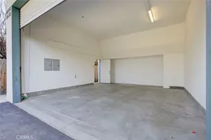 6648 Gaviota Ave, Lake Balboa, CA 91406 - Photo 5