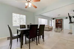 6648 Gaviota Ave, Lake Balboa, CA 91406 - Photo 11