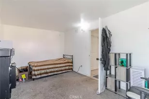 7230 Case Ave, Los Angeles, CA 91352 - Photo 17