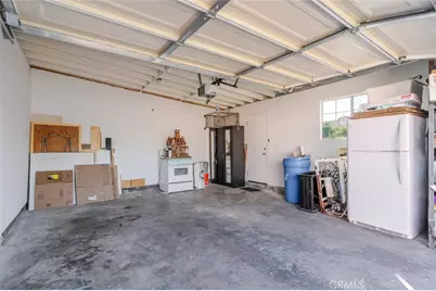 7230 Case Avenue, Los Angeles, CA 91352 - Photo 23