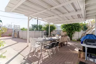 7230 Case Ave, Los Angeles, CA 91352 - Photo 25