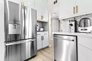 427 E Orange Grove Ave, Burbank, CA 91501 - Photo 9