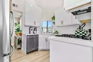 427 E Orange Grove Ave, Burbank, CA 91501 - Photo 11