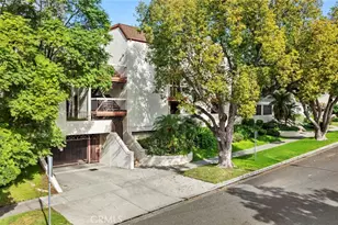 427 E Orange Grove Ave, Burbank, CA 91501 - Photo 41